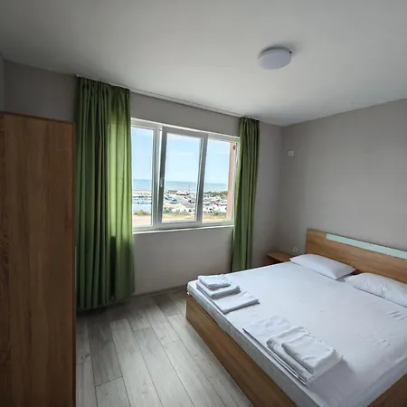 Admiral Sea Apartment Chernomorets